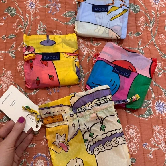 Brand new set of Baggu reusable bags — Still Life - Picture 4 of 4